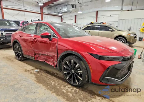 2023 Toyota Crown Platinum z USA, uszkodzony, nr VIN JTDAFAAF3P3003639